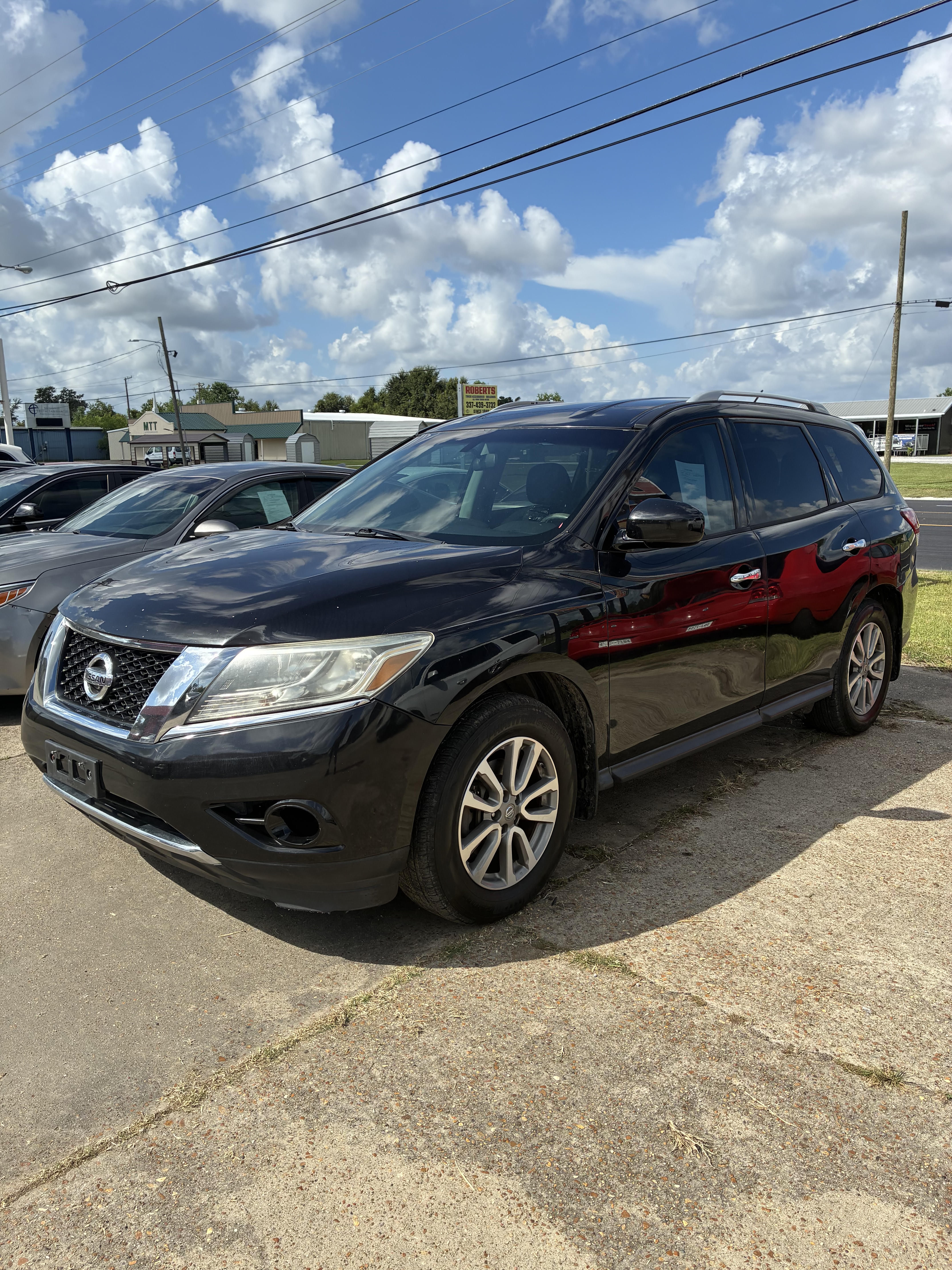 2015 Nissan Pathfinder for sale at Alfred's Auto Sales